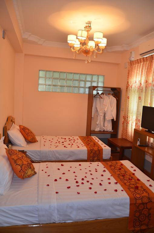 Royal Yadanarbon Hotel Mandalay Ruang foto